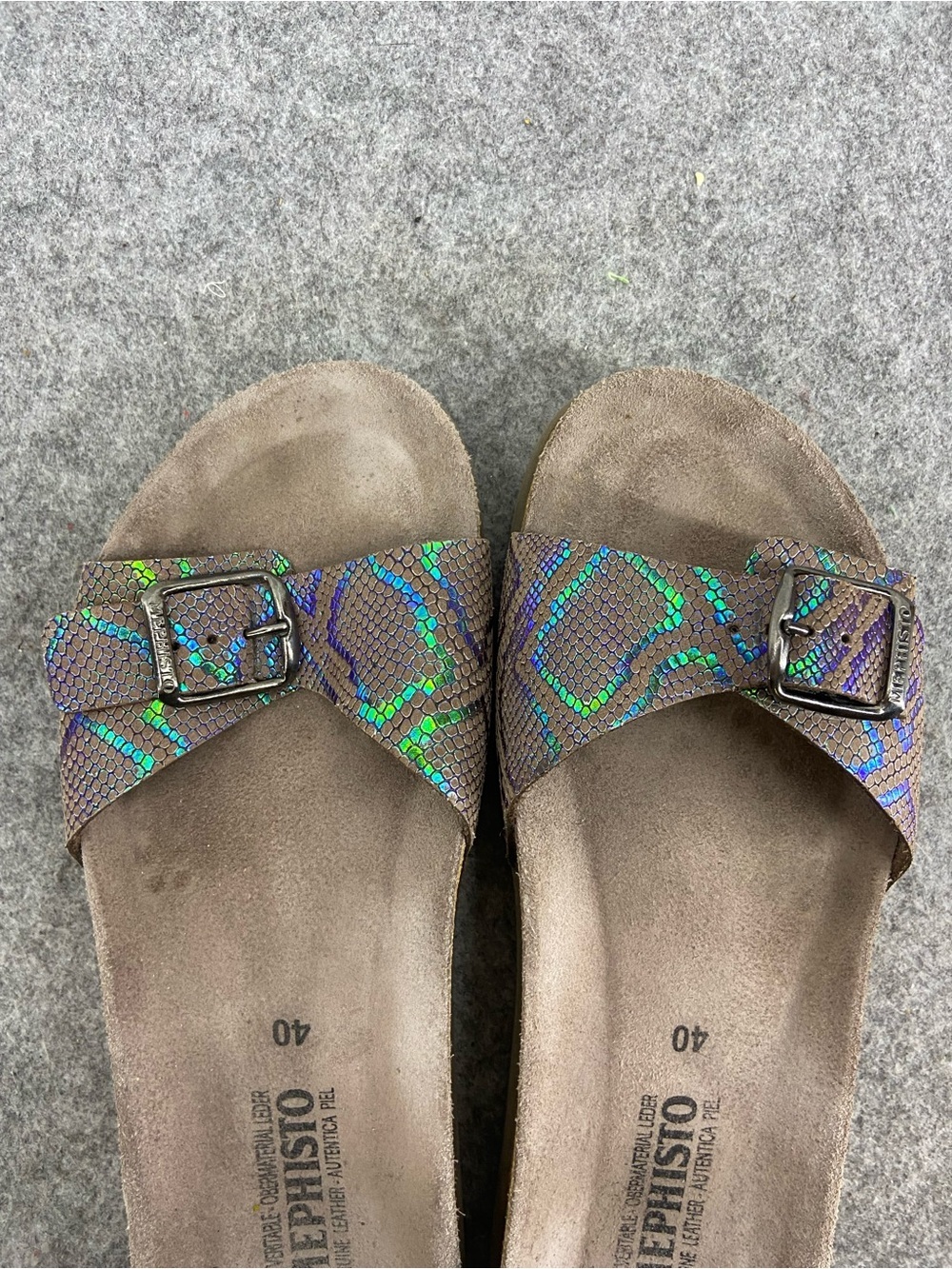Mephisto "Hariana" Iridescent Snakeskin Cork Slide Sandals Women’s Size 40 - Picture 2 of 6